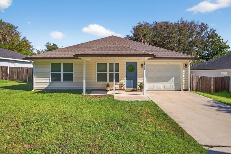 Photo 1 of 1524 Center St, Green Cove Springs, FL 32043, photographed by Megapixeler