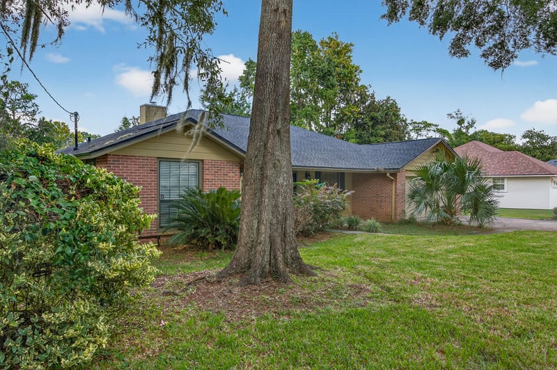 Photo 4 of 6819 Mc Mullin St, Jacksonville, FL 32210, photographed by Megapixeler