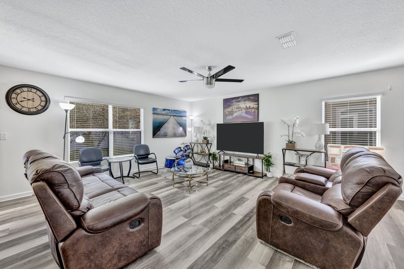 Photo 8 of 2633 King Louis Dr, Jacksonville, FL 32254, photographed by Megapixeler