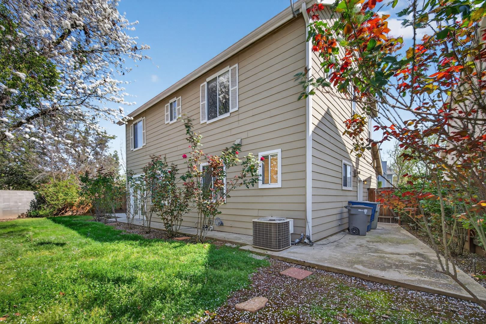 1079 E Monticello Cir, photo 66