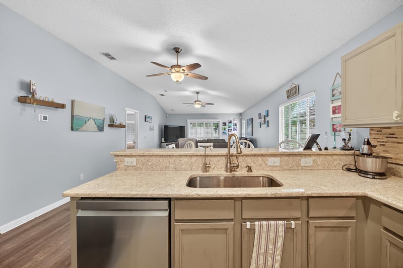 Photo 12 of 9167 Mill Grove Dr, Jacksonville, FL 32222, photographed by Megapixeler