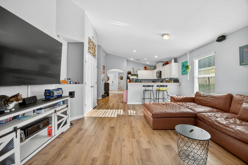 Photo 9 of 3286 Hidden Meadows Ct, Green Cove Springs, FL 32043, photographed by Megapixeler