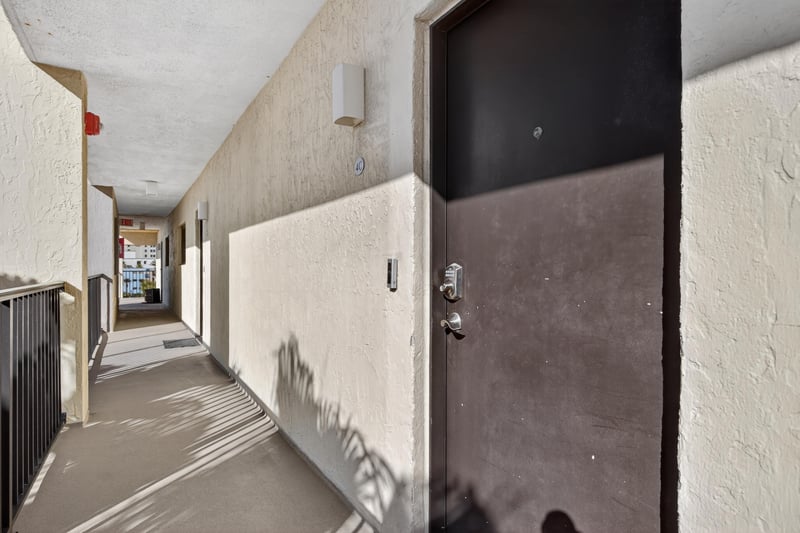 Photo 8 of 601 1st St, Jacksonville Beach, FL 32250, photographed by Megapixeler