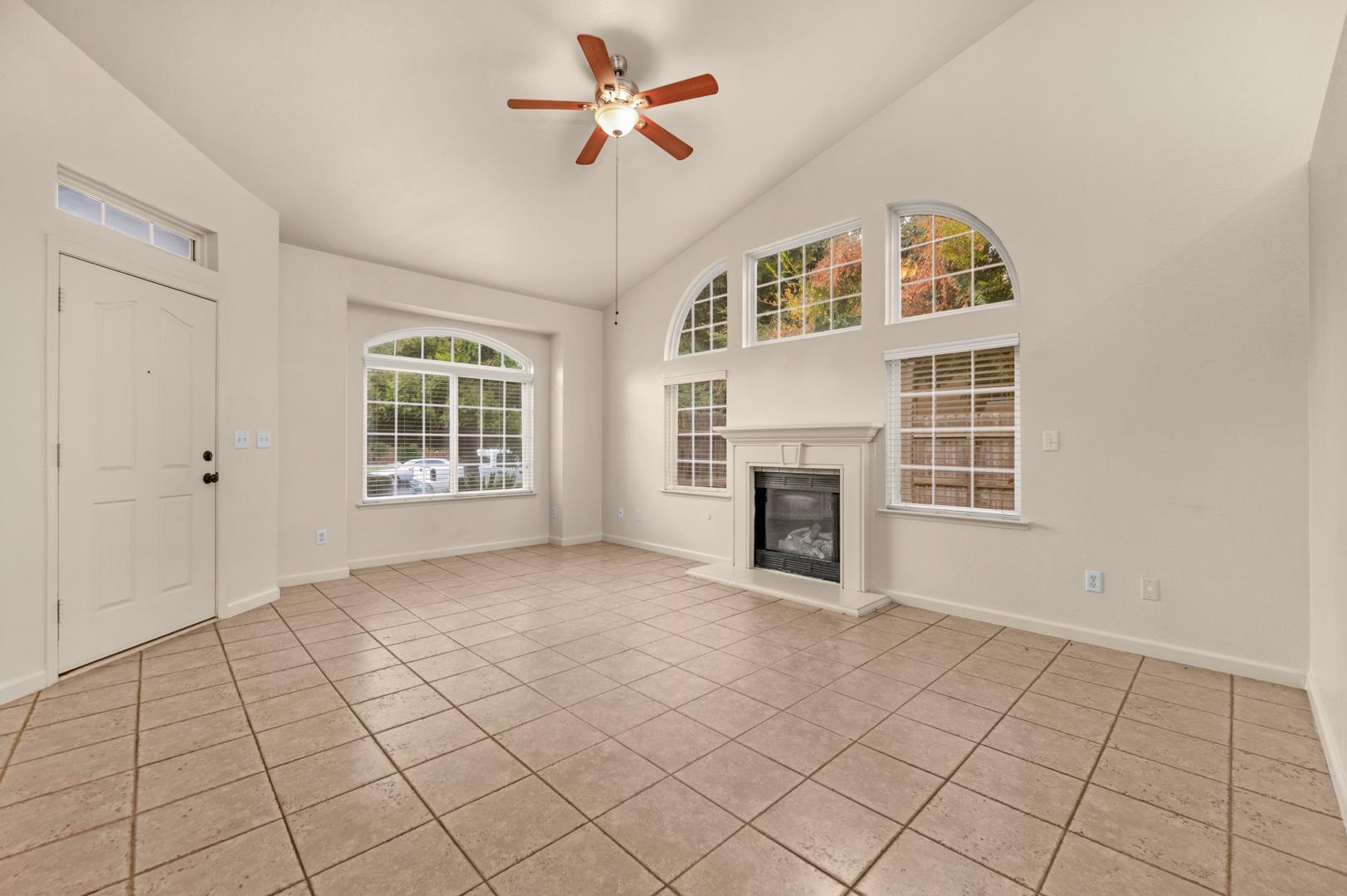 239 N Timmy Ave, photo 10