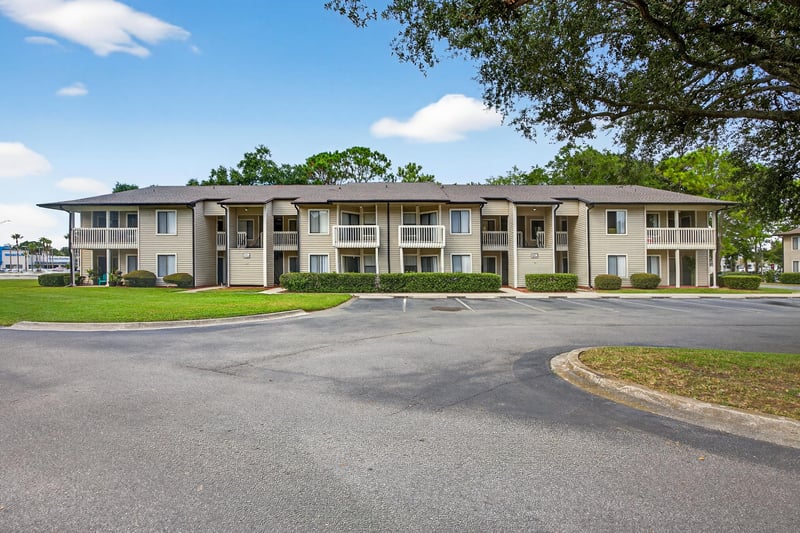Building 3 No cars at 11110 Atlantic Blvd, Jacksonville, FL 32225