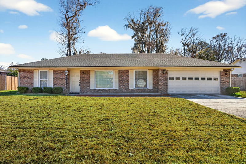 Photo 1 of 1546 Dolphin St N, Orange Park, FL 32073, photographed by Megapixeler