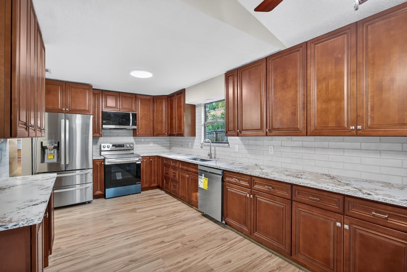 Photo 17 of 2216 Kensington Ln, Orange Park, FL 32073, photographed by Megapixeler