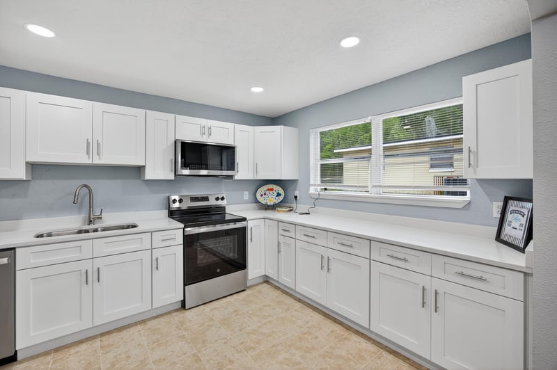 Photo 10 of 6952 Goldilocks Ln, Jacksonville, FL 32210, photographed by Megapixeler