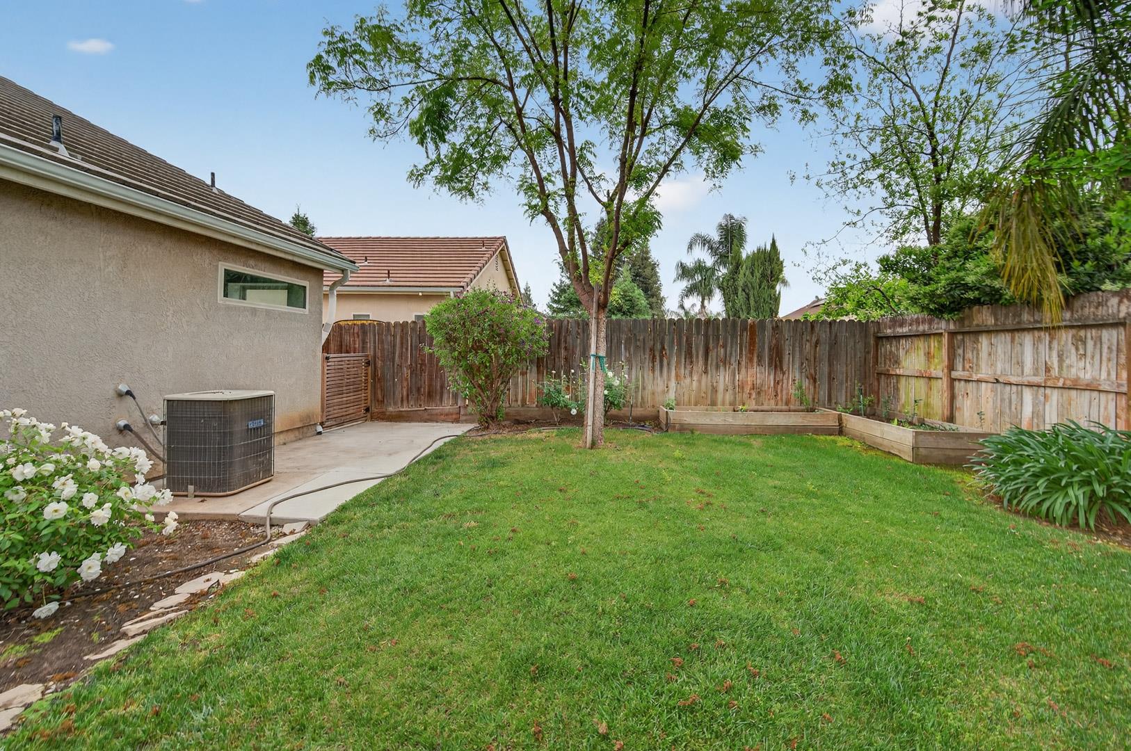 2873 E El Paso Ave, photo 60