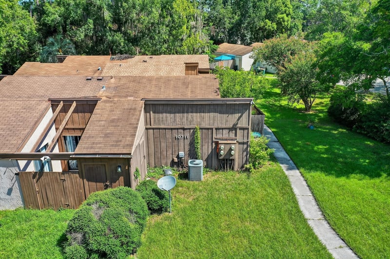 Photo 20 of 10711 Whispering Woods Pl #2, Jacksonville, FL 32246, photographed by Megapixeler