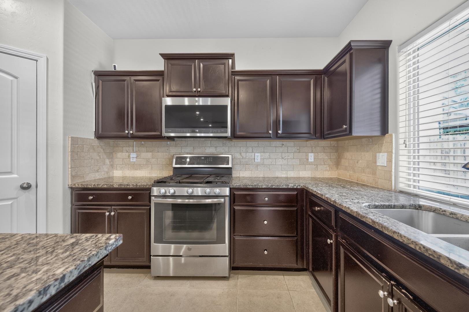 2148 La Canada Ave, photo 35