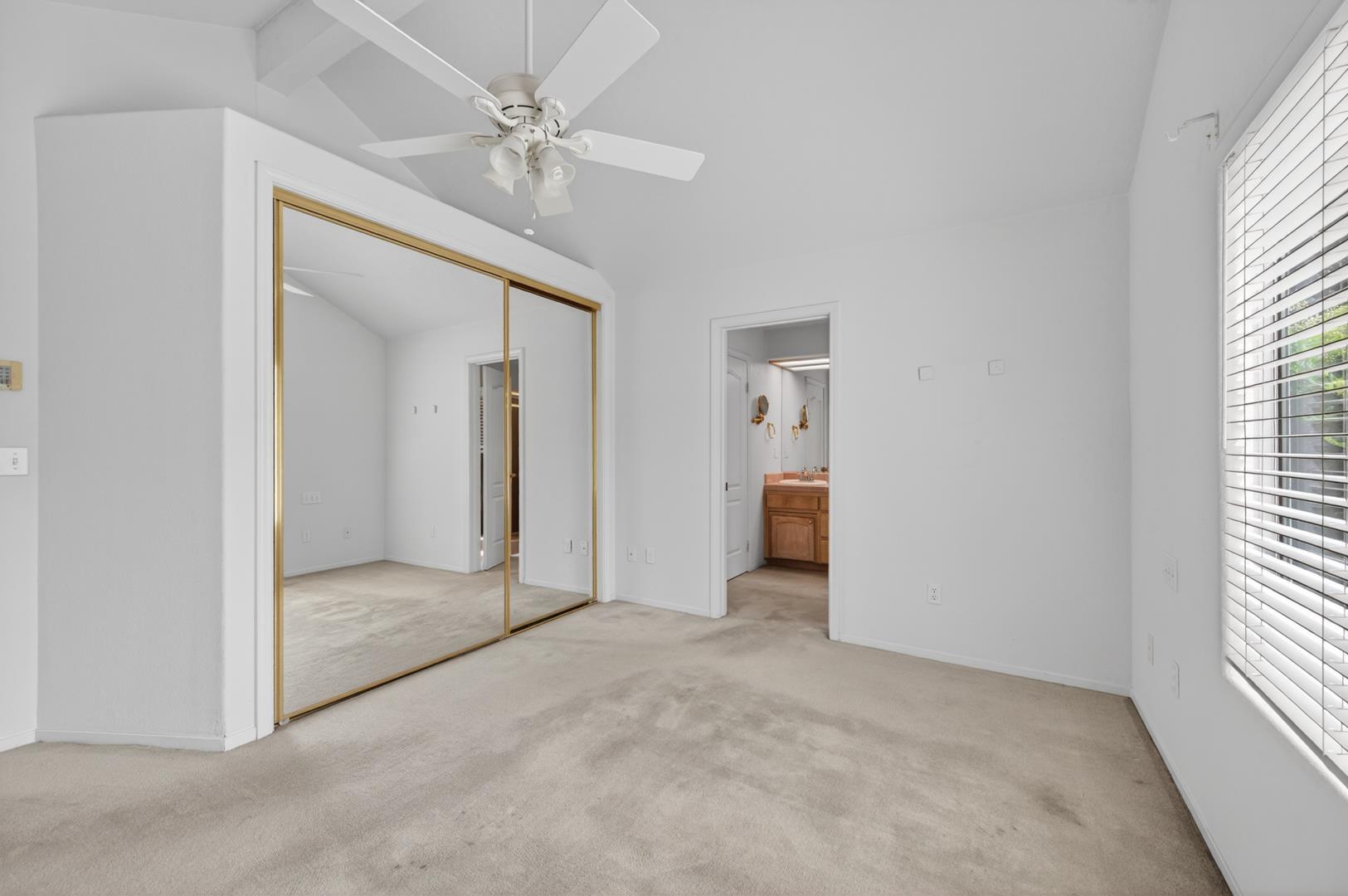 1003 E Freedom Ave, photo 15