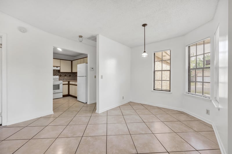 Photo 7 of 8152 Great Valley Trail, Jacksonville, FL 32244, photographed by Megapixeler