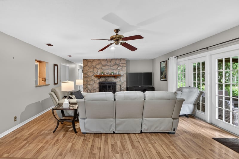 Photo 9 of 3955 Cedar Cove Ln, Jacksonville, FL 32257, photographed by Megapixeler
