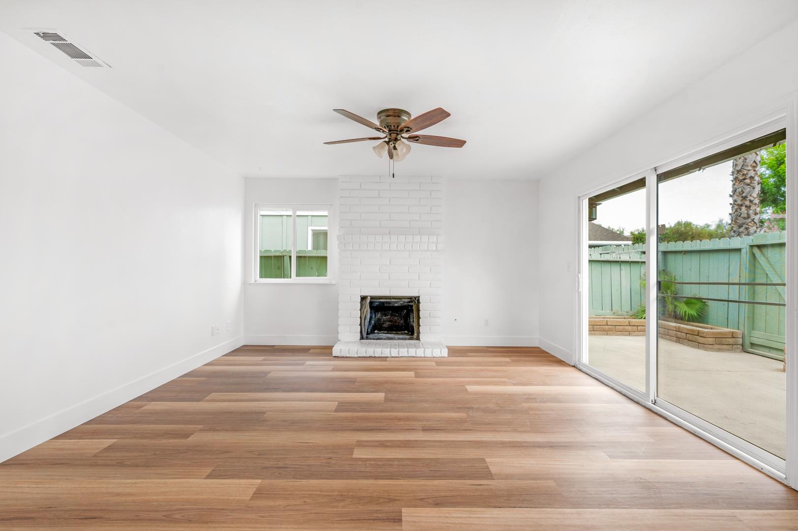 297 E Bullard Ave #124, photo 12