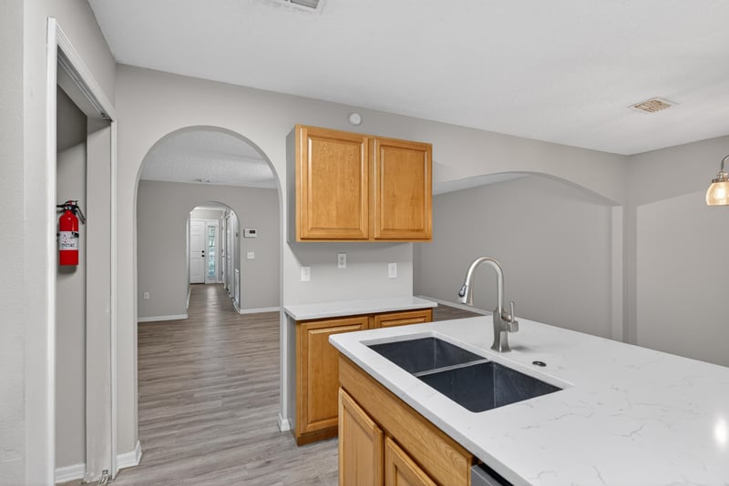 Photo 15 of 11816 Lake Bend Cir, Jacksonville, FL 32218, photographed by Megapixeler