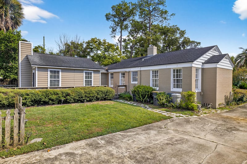 Photo 43 of 1425 Pinetree Rd, Jacksonville, FL 32207, photographed by Megapixeler