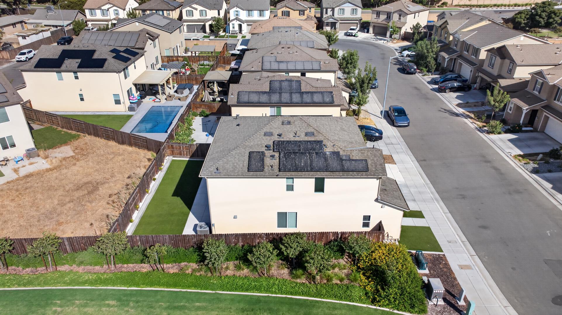 6050 W Swift Ave, photo 8