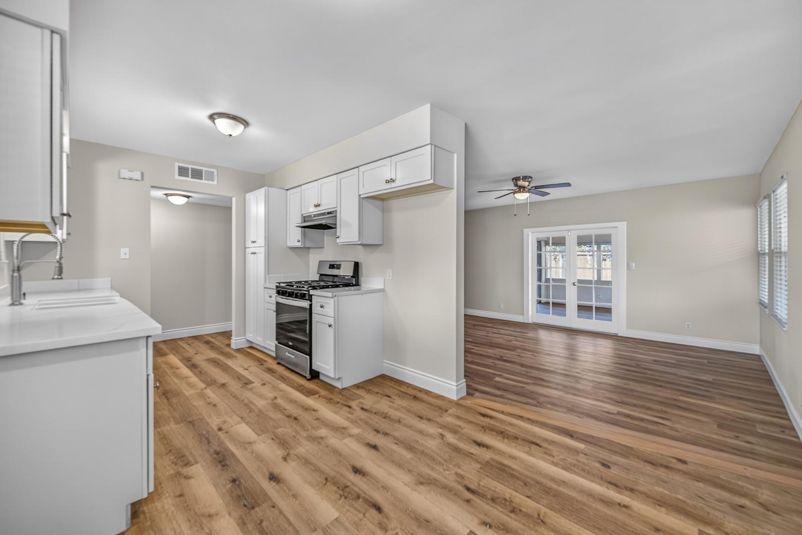 957 W Pico Ave, photo 7