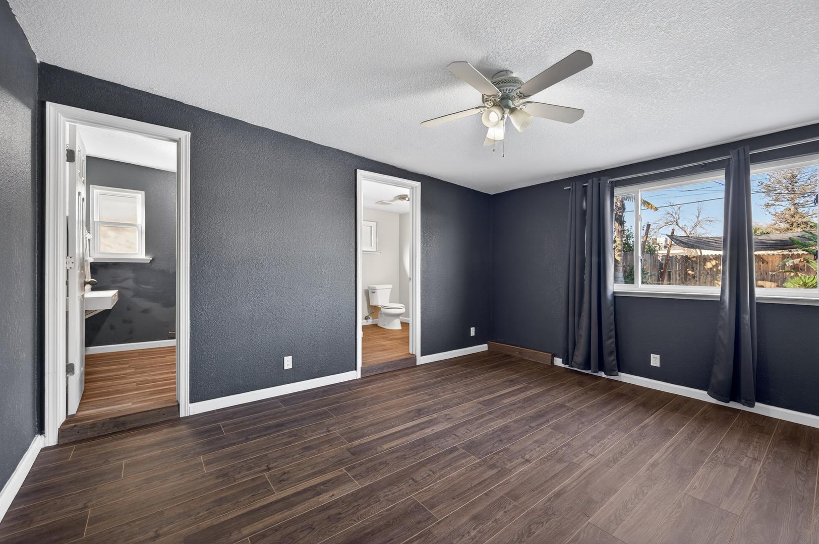 1524 W Fountain Way, photo 42