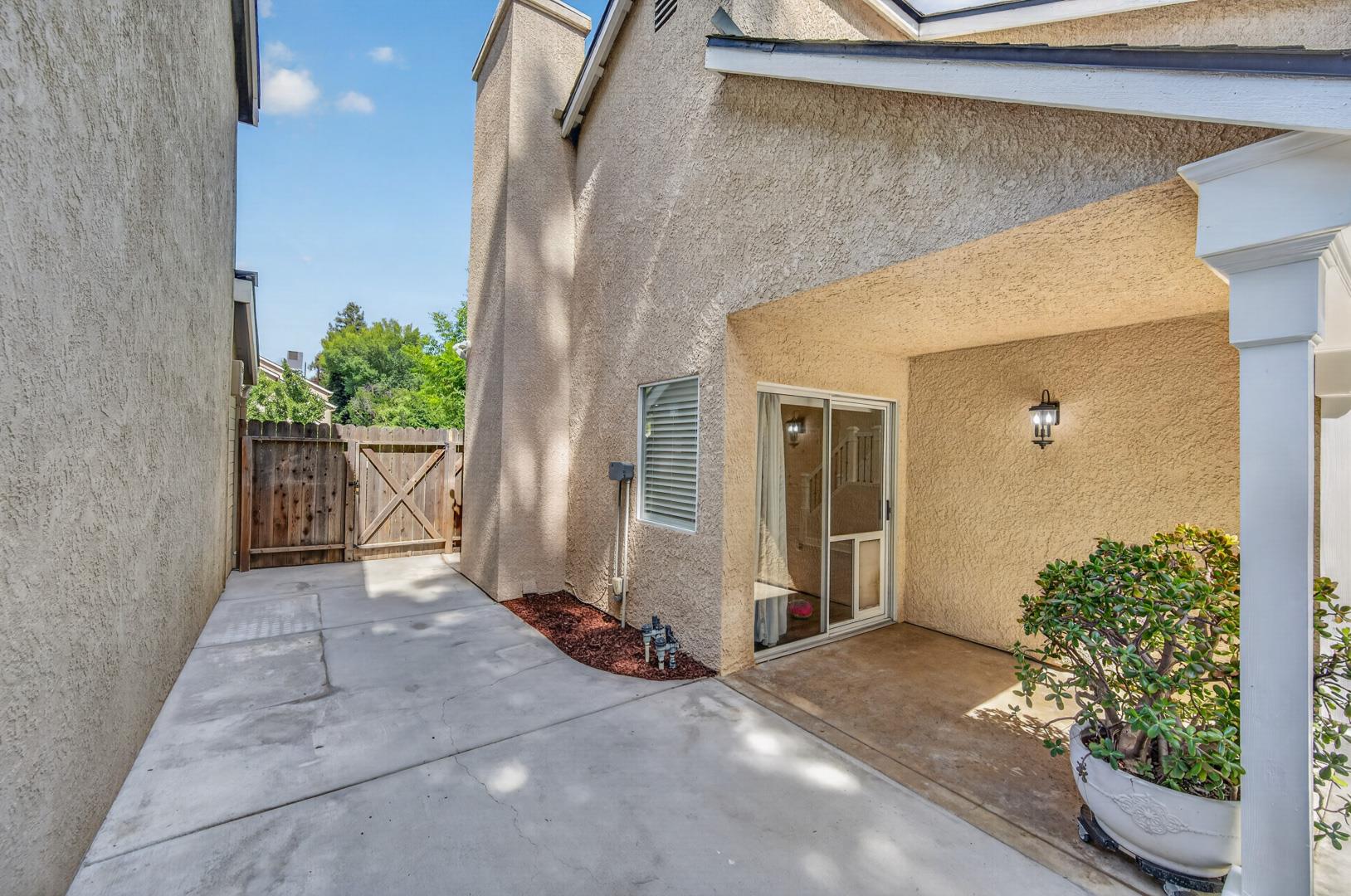 7878 N Meridian Ave, photo 51