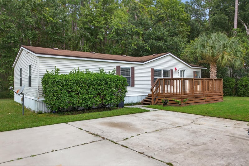 Photo 3 of 489 Starratt Rd, Jacksonville, FL 32218, photographed by Megapixeler