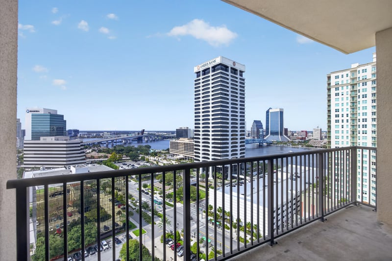 Balcony view of skyline and river at 1478 Riverplace Blvd 1904, Jacksonville, FL 32207