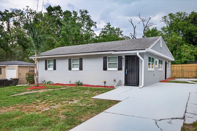 Photo 1 of 6952 Goldilocks Ln, Jacksonville, FL 32210, photographed by Megapixeler