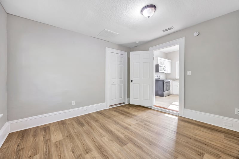 Photo 15 of 1124 E 14th St, Jacksonville, FL 32206, photographed by Megapixeler