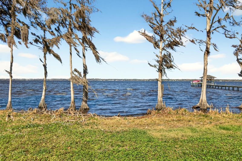 Photo 2 of 3977 Susan Dr, Green Cove Springs, FL 32043, photographed by Megapixeler