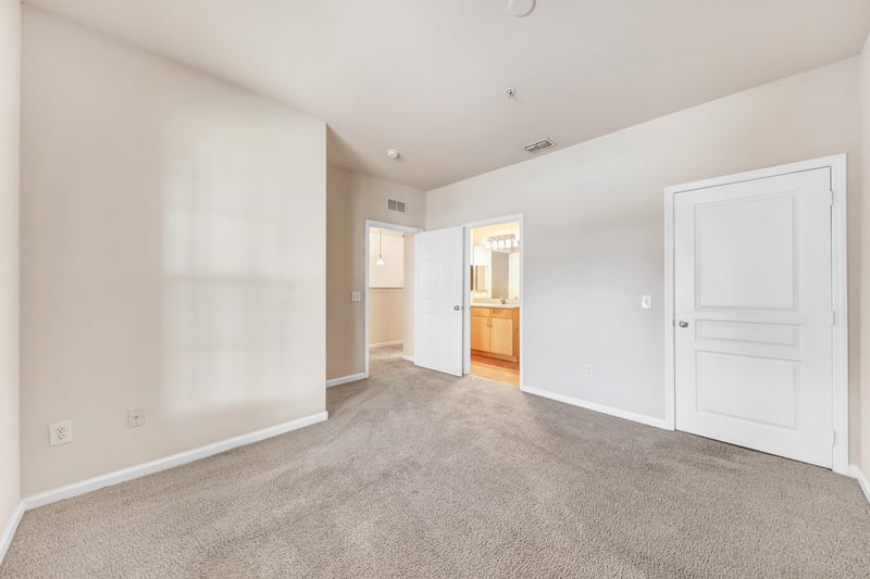 Photo 26 of 8290 Gate Pkwy W unit 108, Jacksonville, FL 32216, photographed by Megapixeler