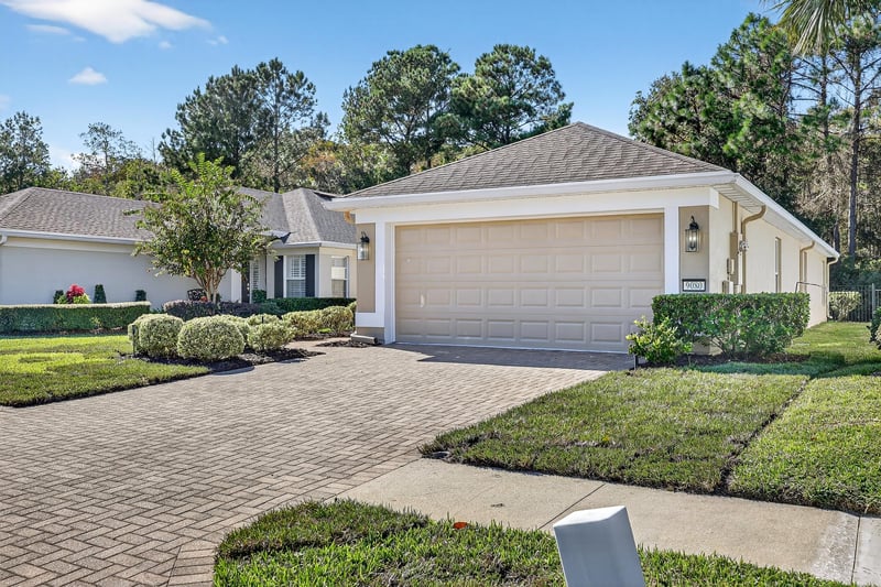 Front Garage at 9080 Sweet Tree Trail, Jacksonville, FL 32256