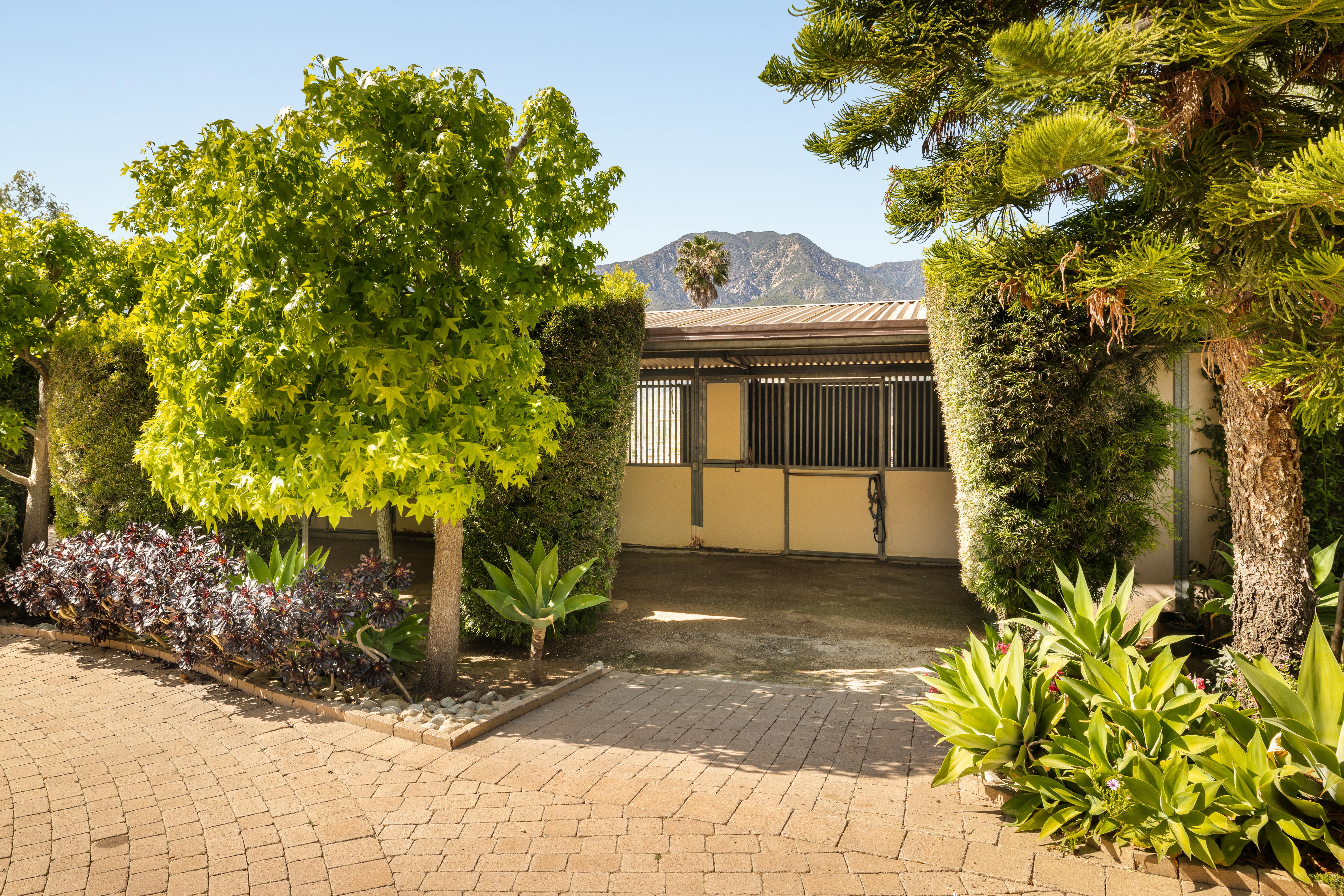 Virtual tour photography of elegant primary suite at 11 Hunt Drive, Santa Barbara CA — GTS Package by VirTour Media