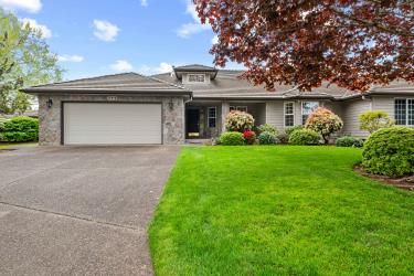 755 Castle Pines Dr N