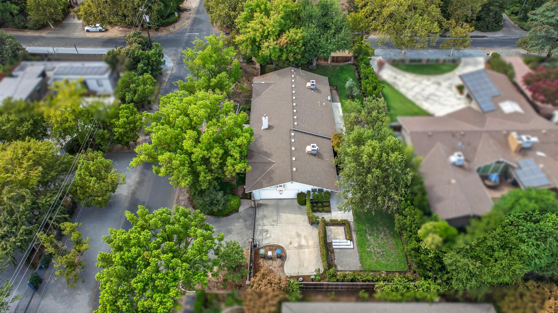 505 E Swift Ave, photo 11