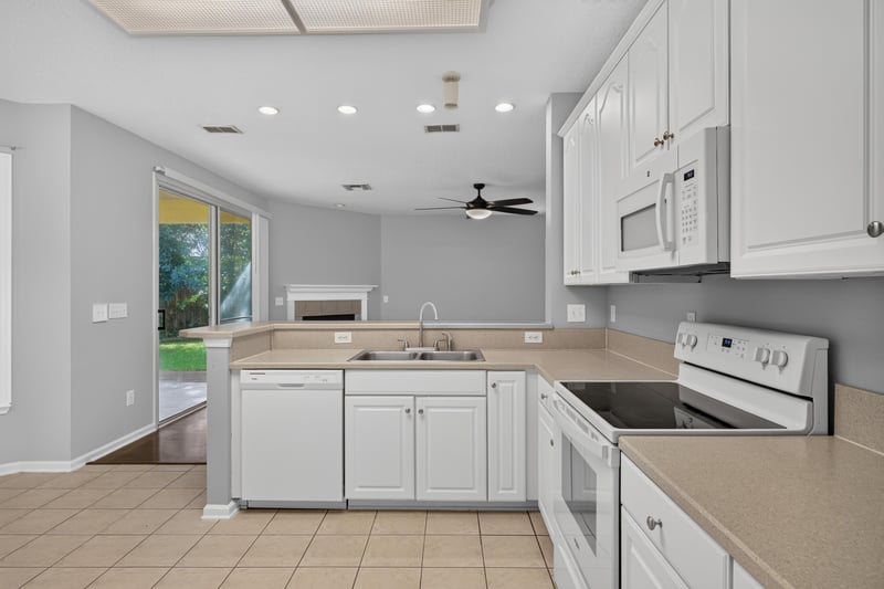 Kitchen open to family room at 470 Sparrow Branch Cir, Jacksonville, FL 32259