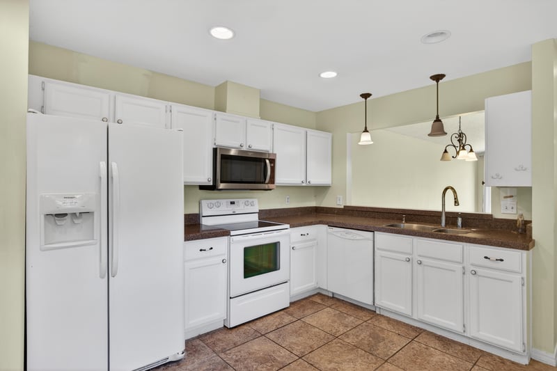 Photo 11 of 4341 Lake Woodbourne Dr S, Jacksonville, FL 32217, photographed by Megapixeler