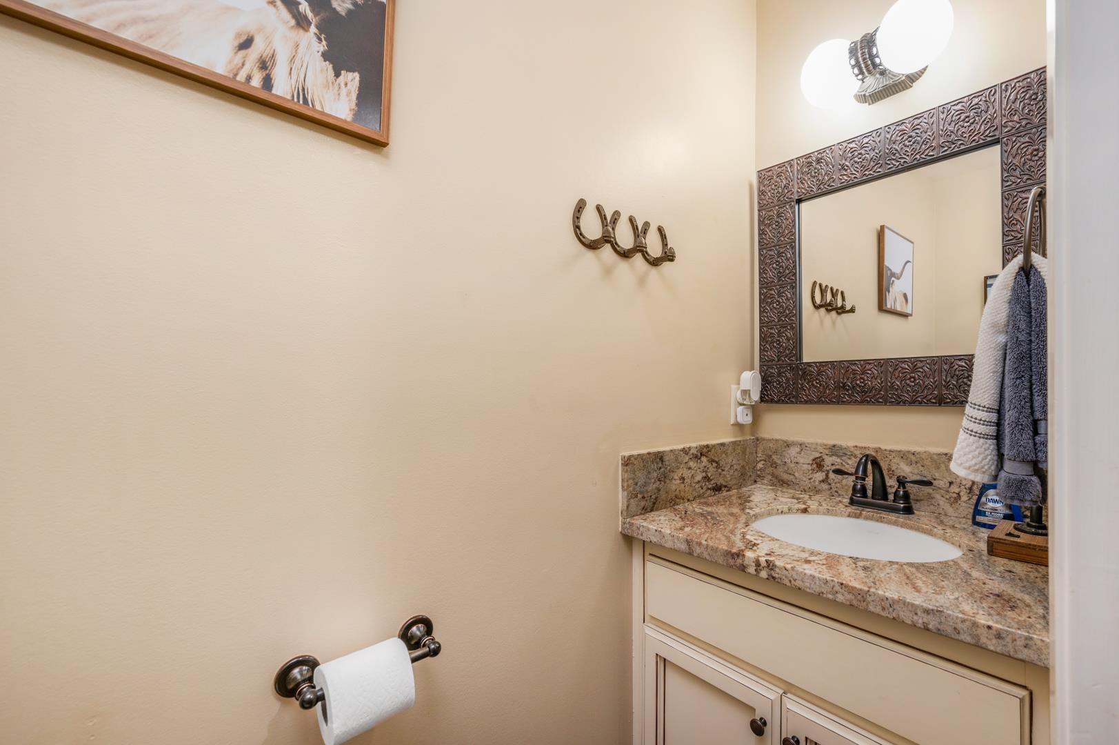 7856 S Del Rey Ave, photo 36