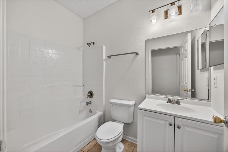 Photo 24 of 821 Oak Arbor Cir, Jacksonville, FL 32206, photographed by Megapixeler