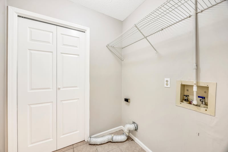 Photo 41 of 11519 Pelham Ct, Jacksonville, FL 32223, photographed by Megapixeler