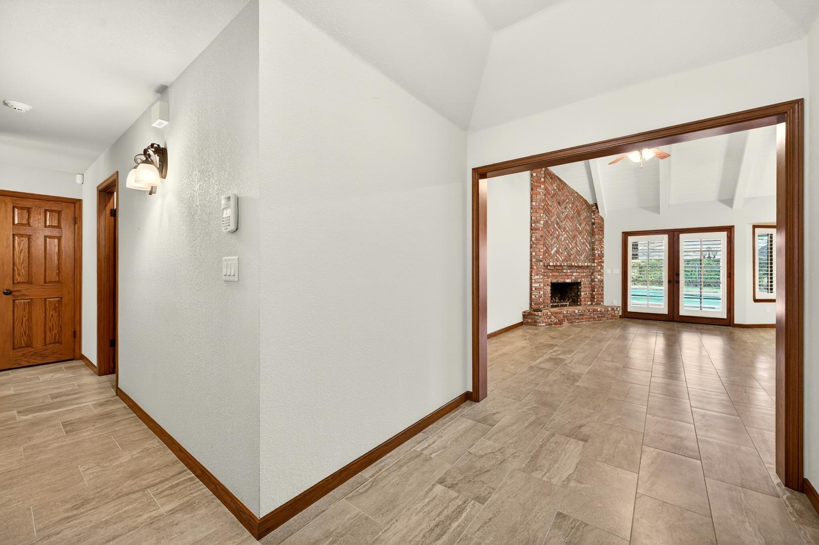 816 E Country View Cir, photo 32