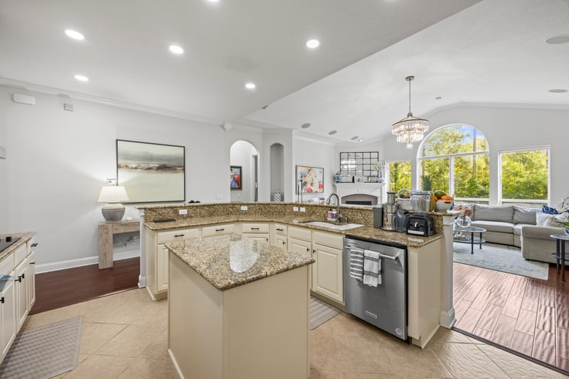 Photo 18 of 552 Saddlestone Dr, Jacksonville, FL 32259, photographed by Megapixeler
