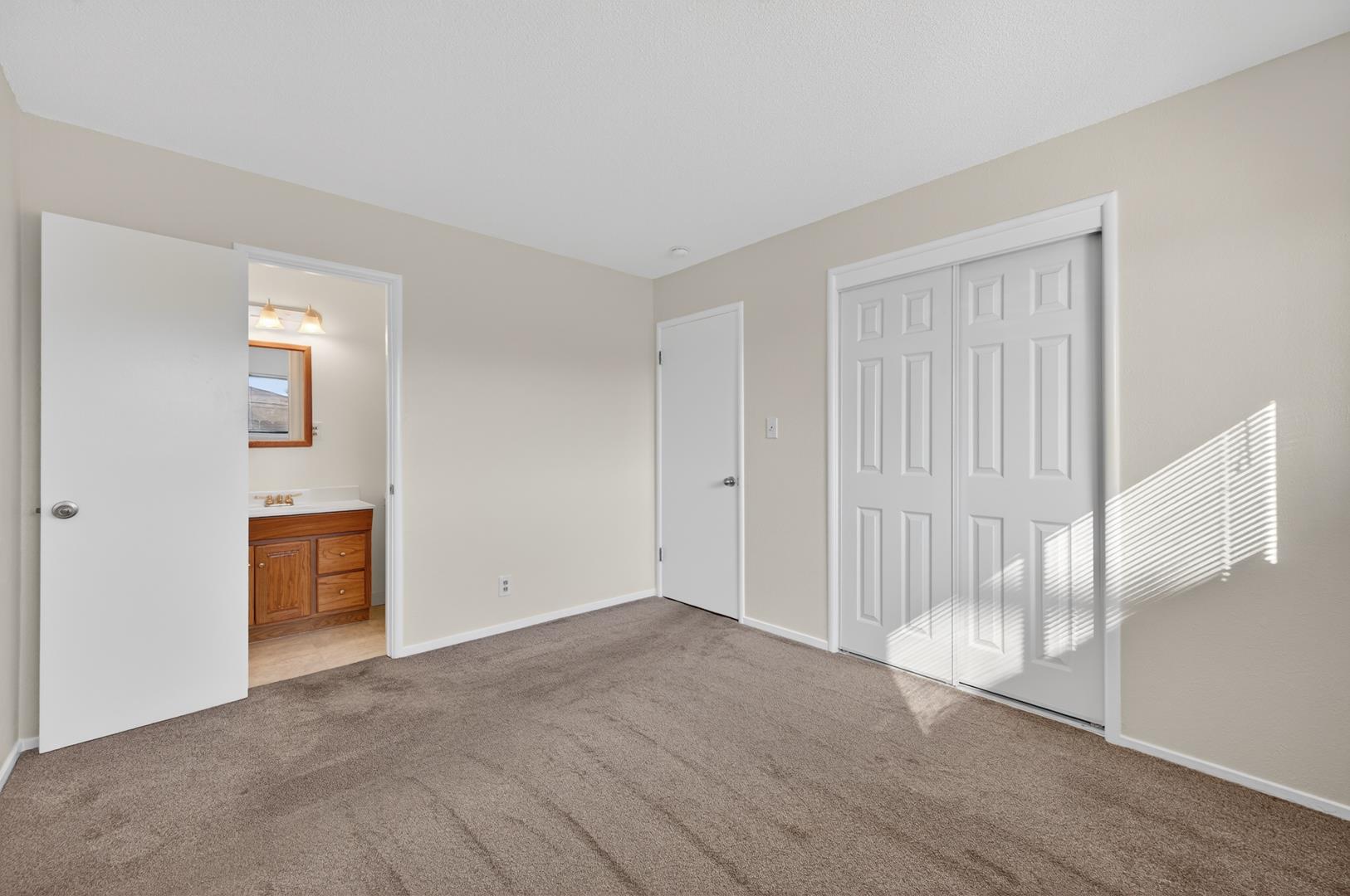 1335 Cindy Ave, photo 31