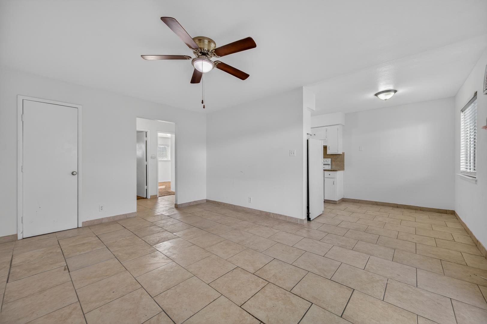 1348 E San Bruno Ave, photo 15
