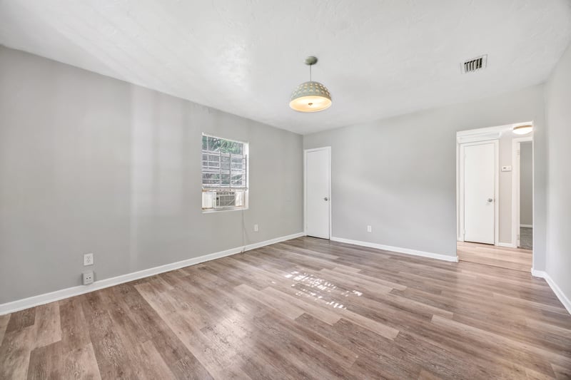 Photo 6 of 3126 Dignan St, Jacksonville, FL 32254, photographed by Megapixeler