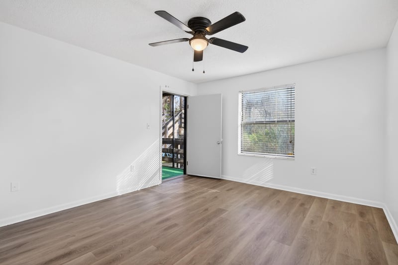Photo 33 of 1604 Arcadia Dr, Jacksonville, FL 32207, photographed by Megapixeler