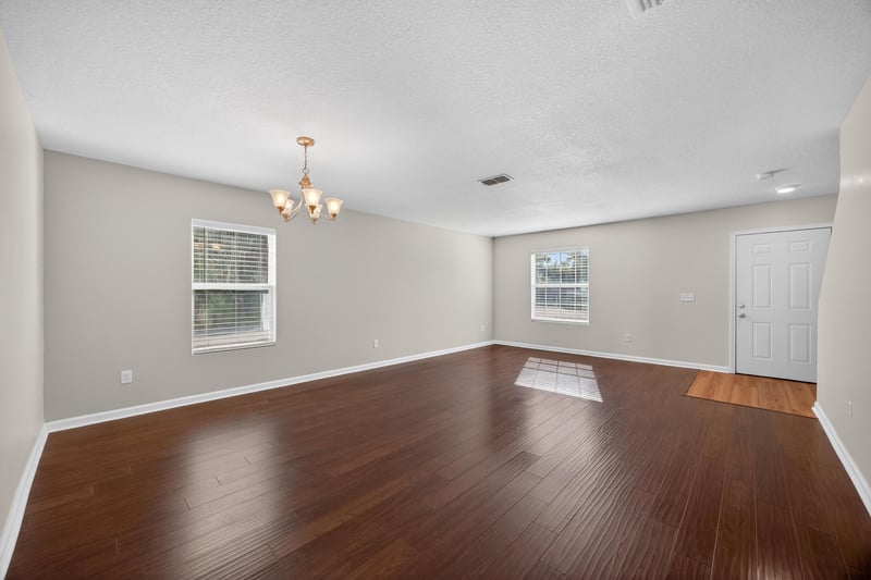 Photo 8 of 5000 Magnolia Valley Dr, Jacksonville, FL 32210, photographed by Megapixeler