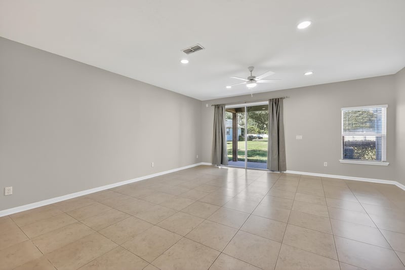 Family Room at 3910 Buckthorne Dr, Orange Park, FL 32065