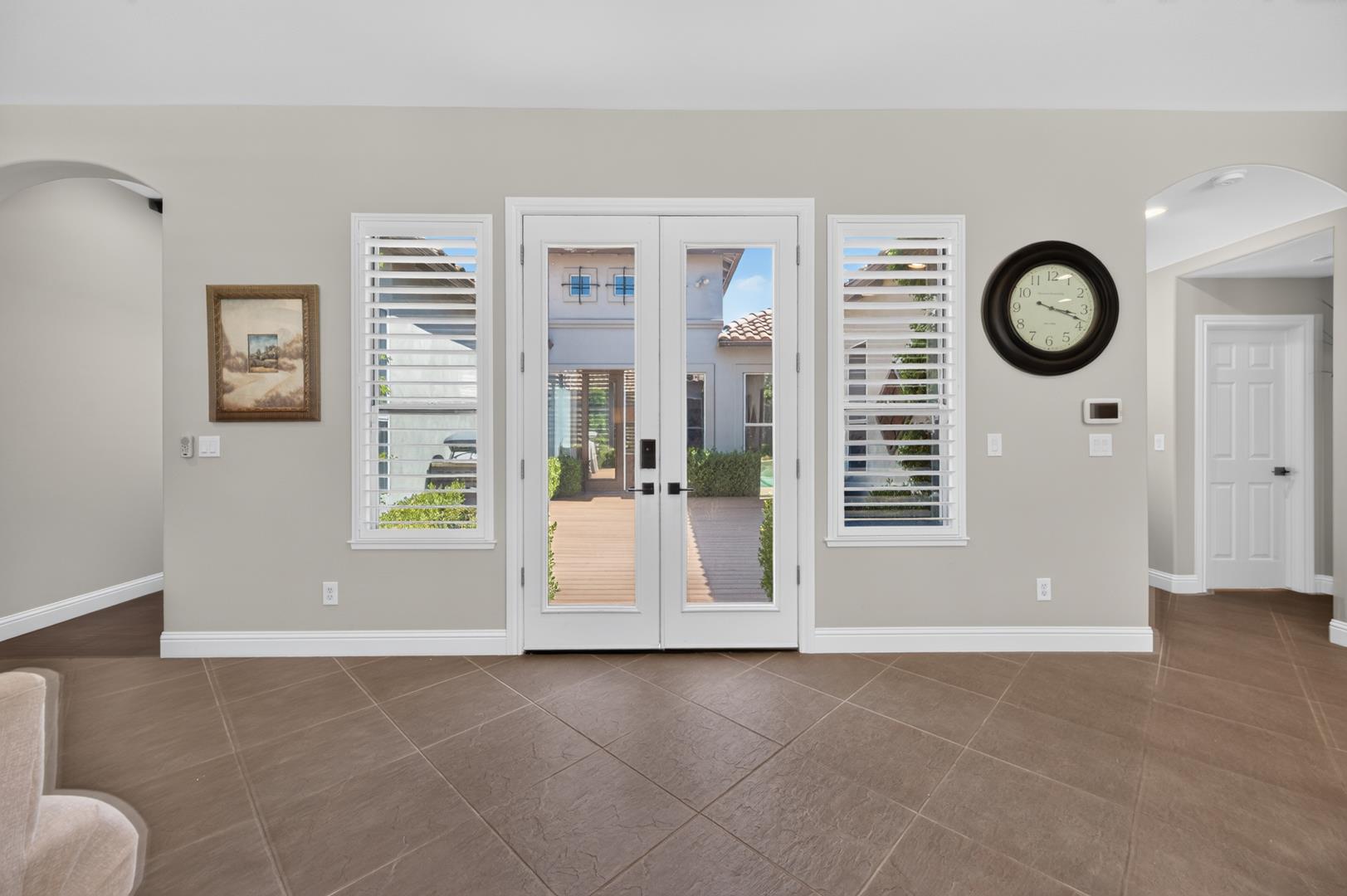 633 W Richmond Ave, photo 55
