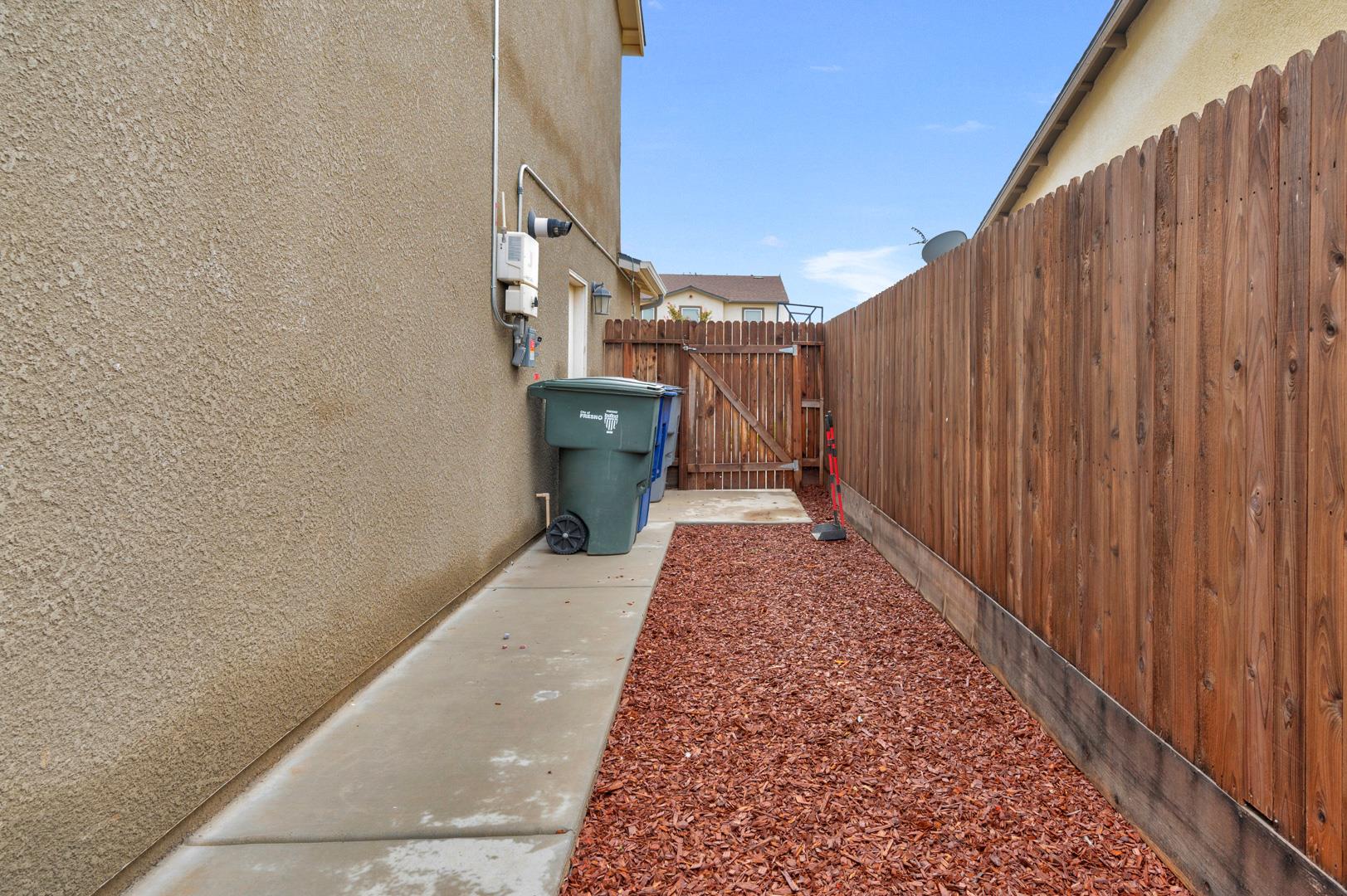 5566 W Farrin Ave, photo 54